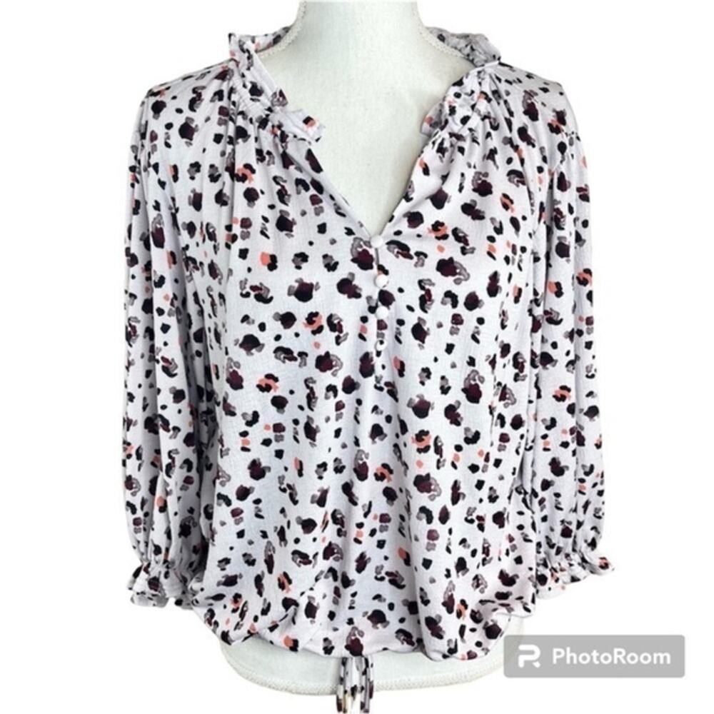 Mello Day Lavender Leopard Animal Print Feminine Business Casual Blouse Large